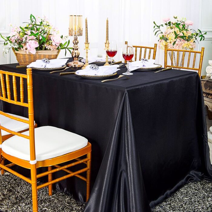 Fete de masa Negre pentru Evenimente