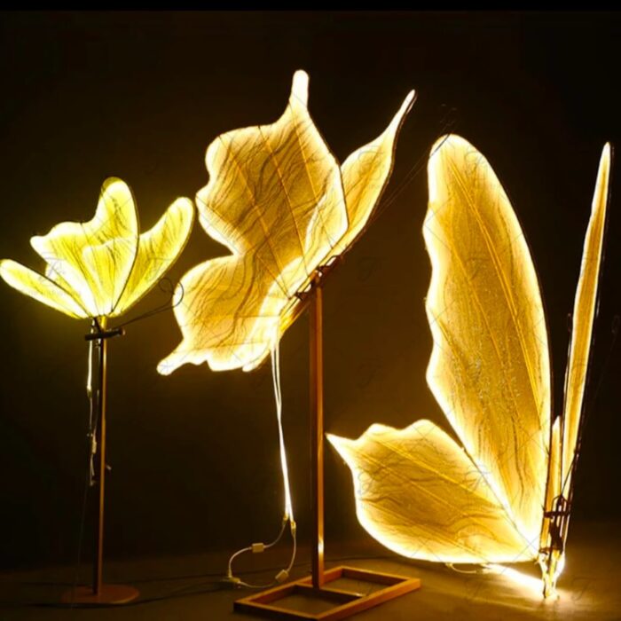 Fluturi luminosi Obiecte luminoase