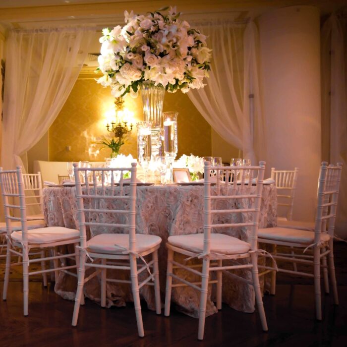 Scaun Evenimente CHIAVARI Alb